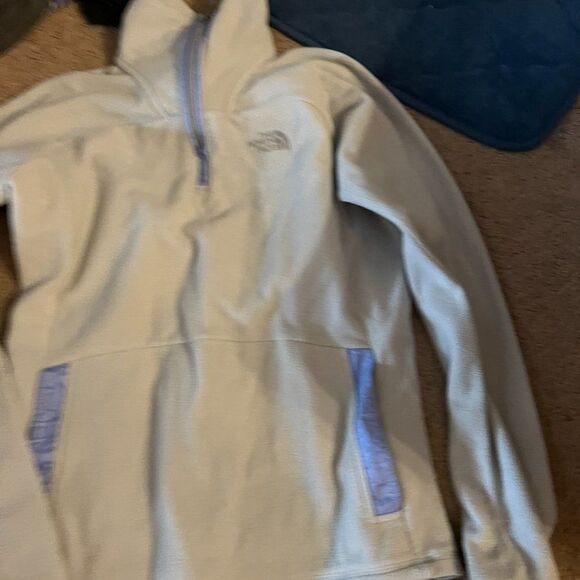 North face small grey blouse - Picture 4 of 6